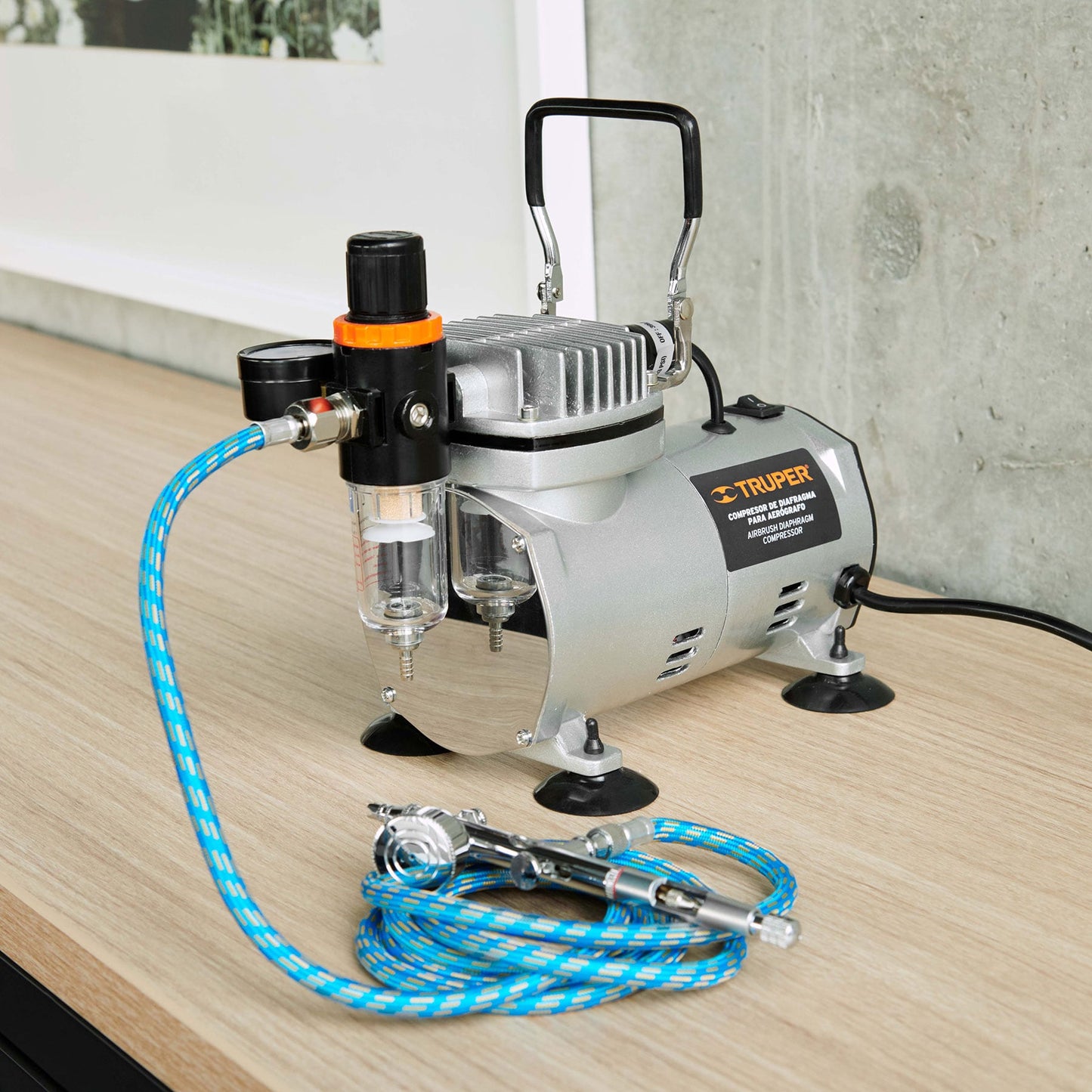 Compresor de diafragma para aerografo 1/5 HP 110 V Truper 17247 Pieza