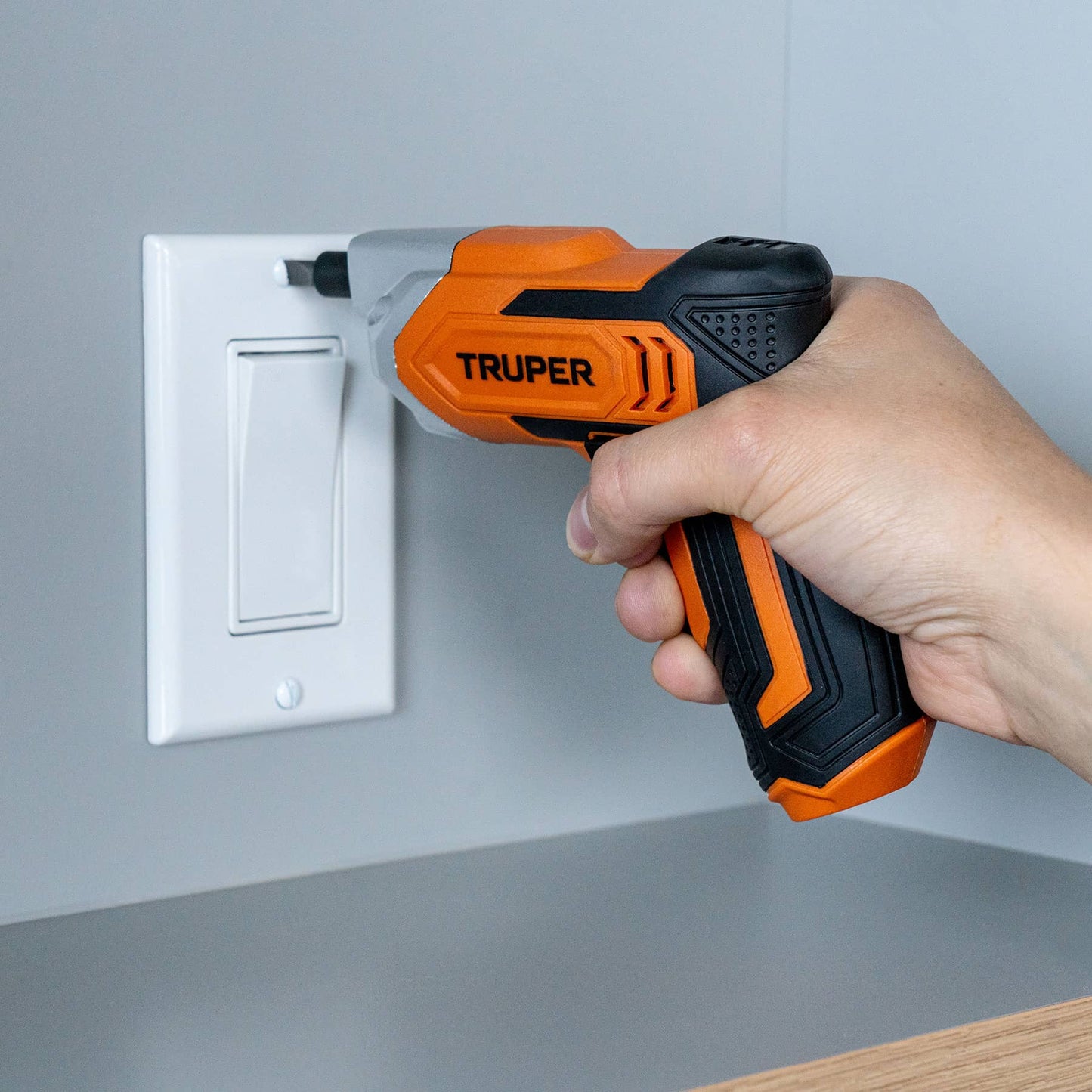 Destornillador inalámbrico 3.6v profesional 17033 Truper Pieza