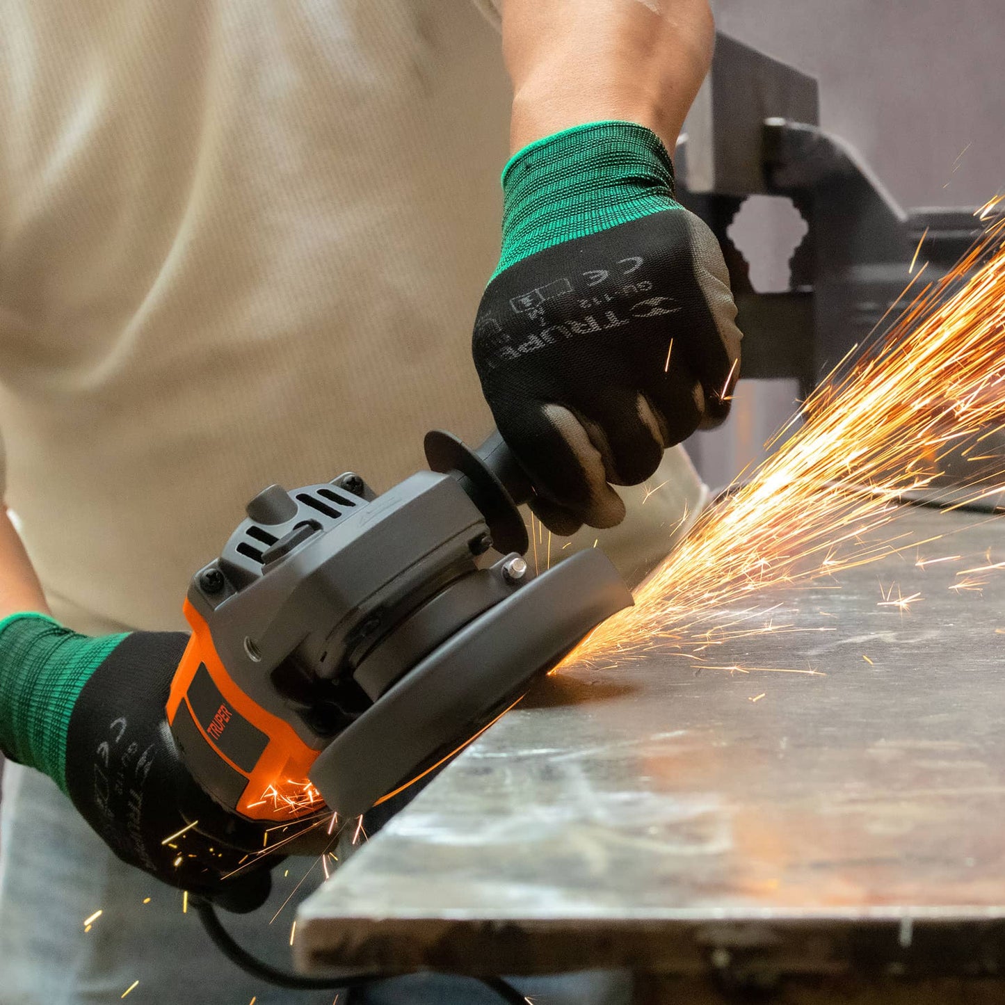 Esmeriladora angular 4-1/2p 1300w profesional 16684 Truper Pieza