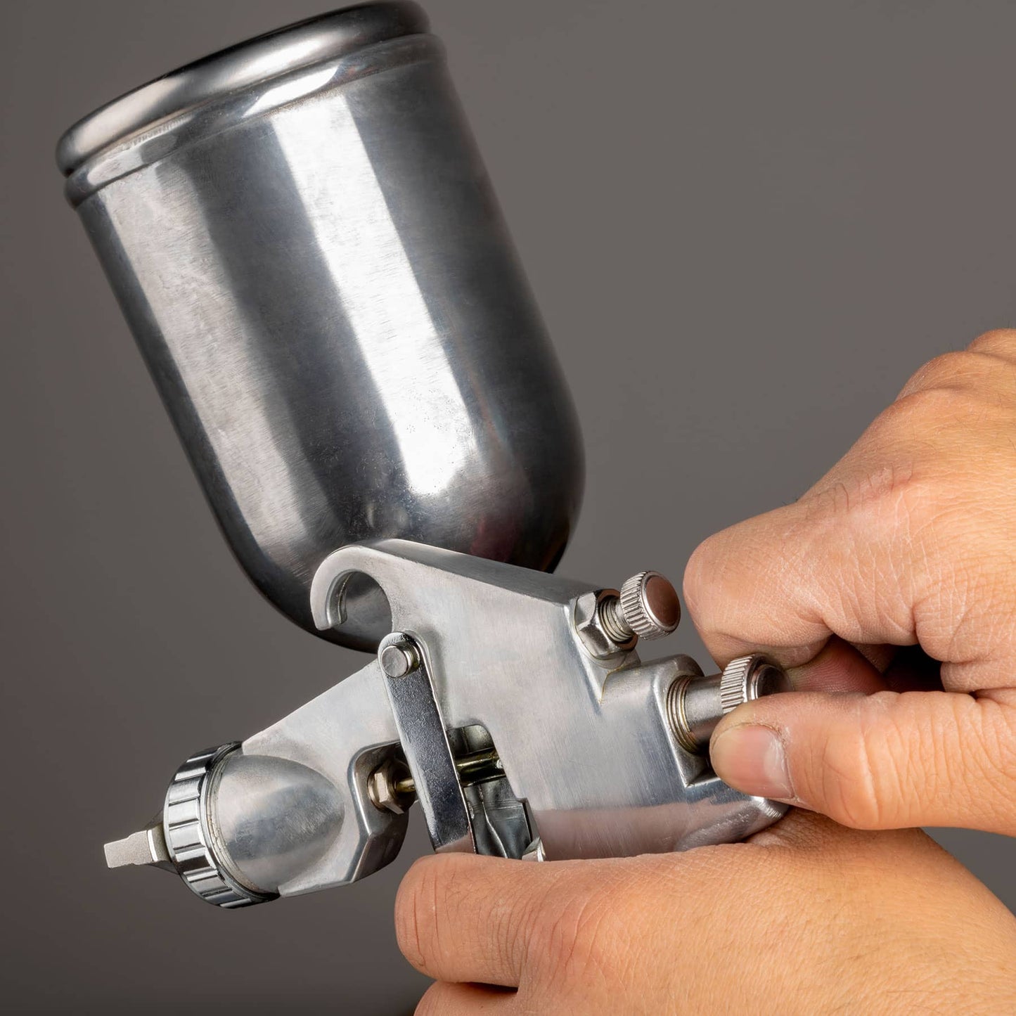 Pistolaâ de gravedad p/pintarâ serie 400 aluminio boquilla 2mm 13060 Pieza